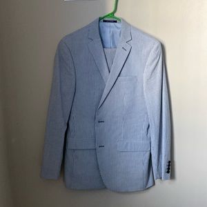 Men's 32x30 seersucker light blue suit